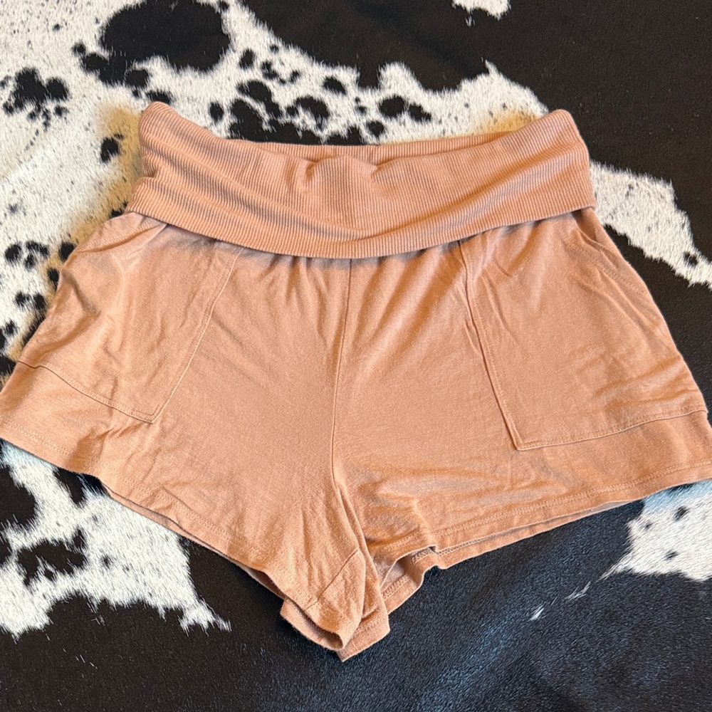 Aerie medium tan/camel shorts